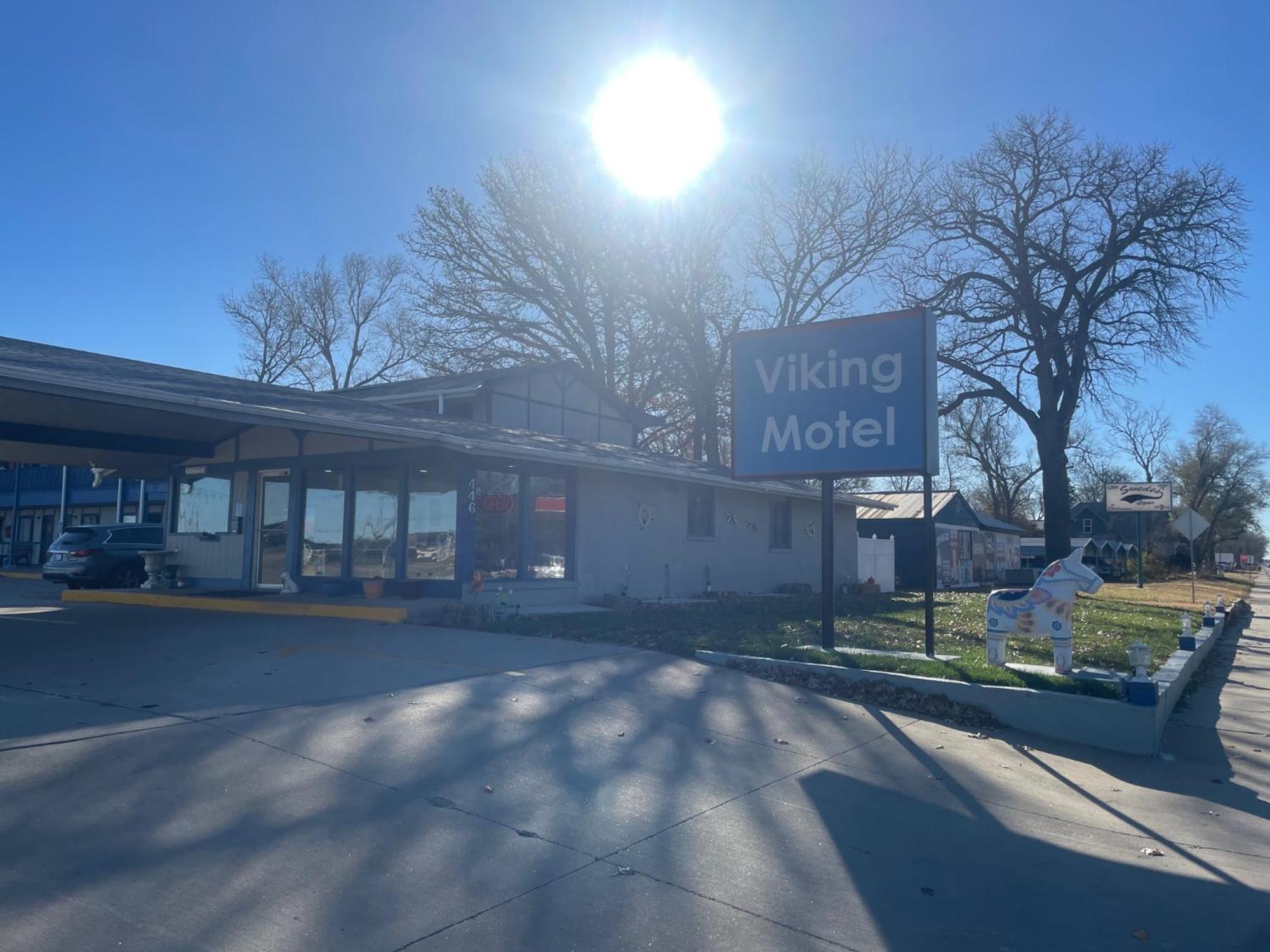 Viking Motel Lindsborg ภายนอก รูปภาพ