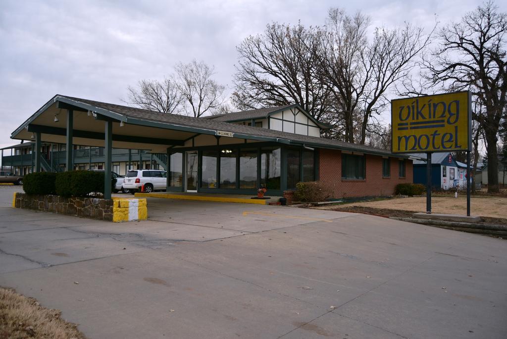 Viking Motel Lindsborg ภายนอก รูปภาพ