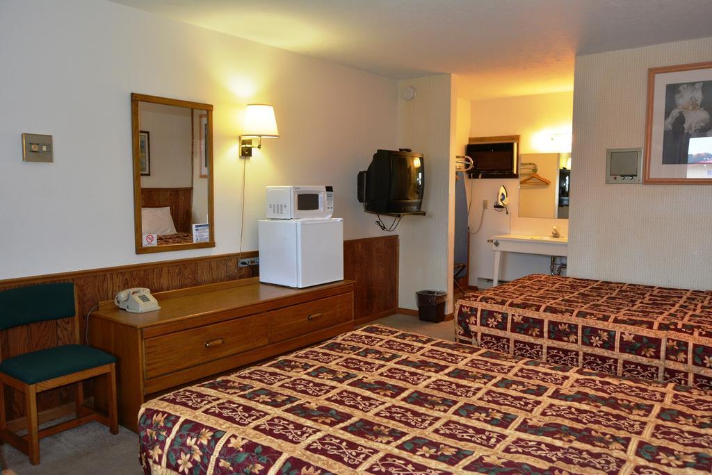 Viking Motel Lindsborg ห้อง รูปภาพ