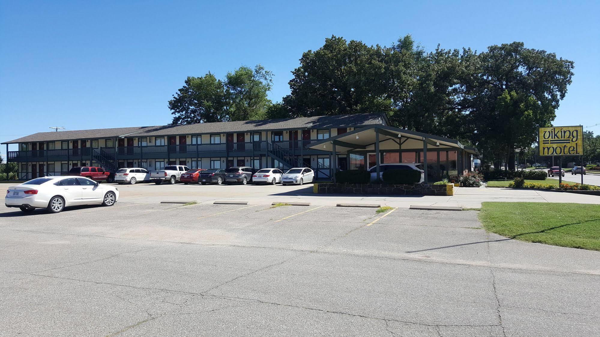 Viking Motel Lindsborg ภายนอก รูปภาพ