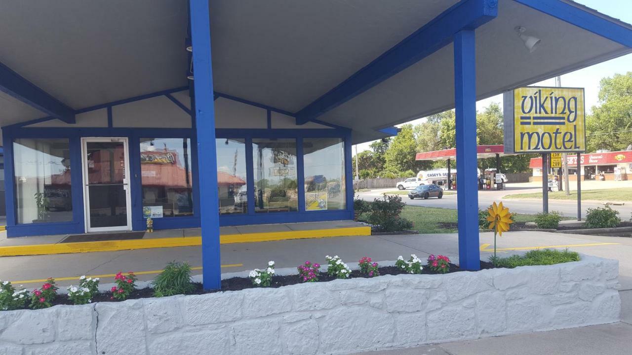 Viking Motel Lindsborg ภายนอก รูปภาพ